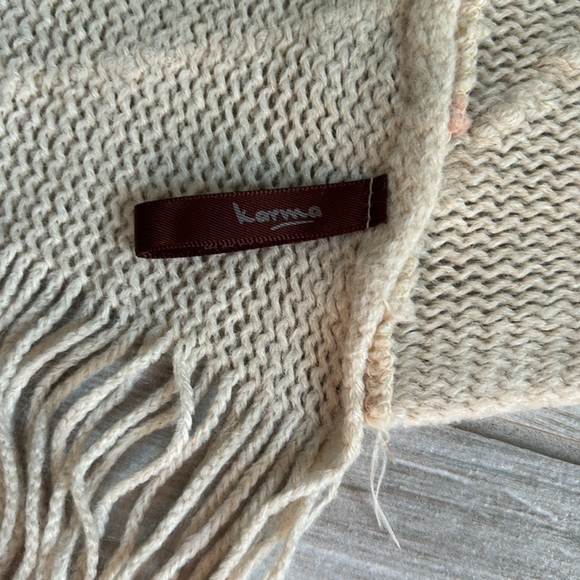 Karma Cream & Peach Textured Knit Poncho Pullover With Fringe - Picture 7 of 9